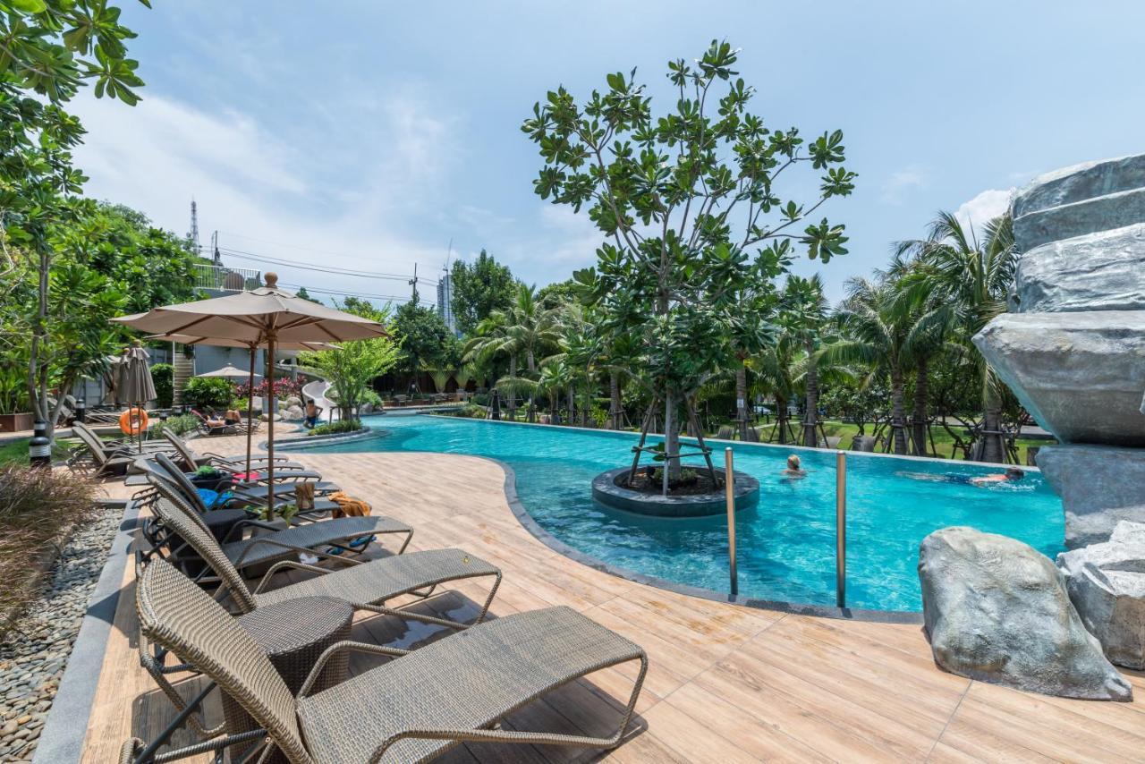 Unixx By The Sea Lägenhet Pattaya Exteriör bild